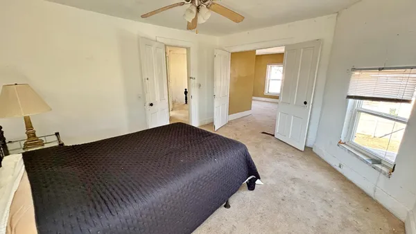 $79,900 | 12 East Main Street, Madelia, MN 56062