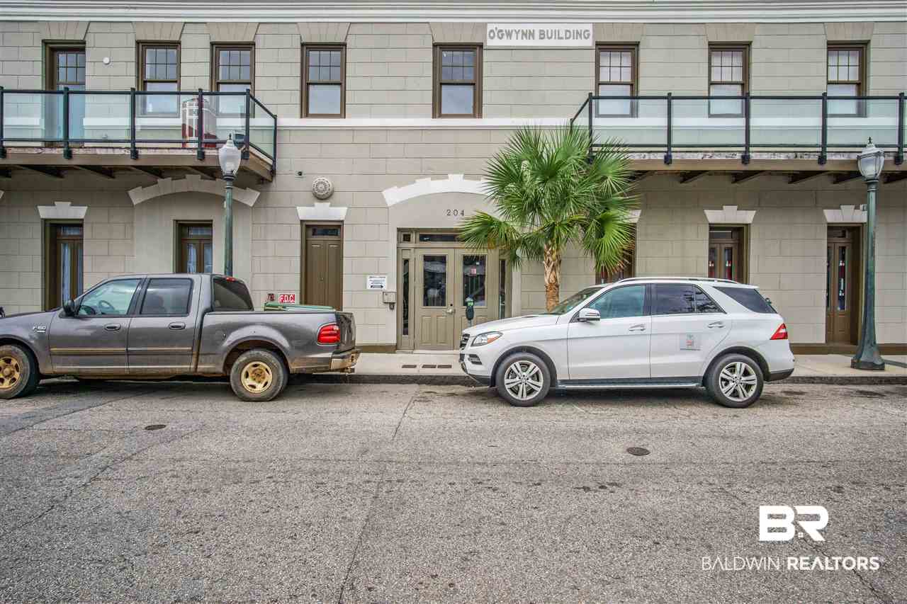 204 Conti Street, Unit 1D Mobile, AL 36602 - Photo 2 of 22