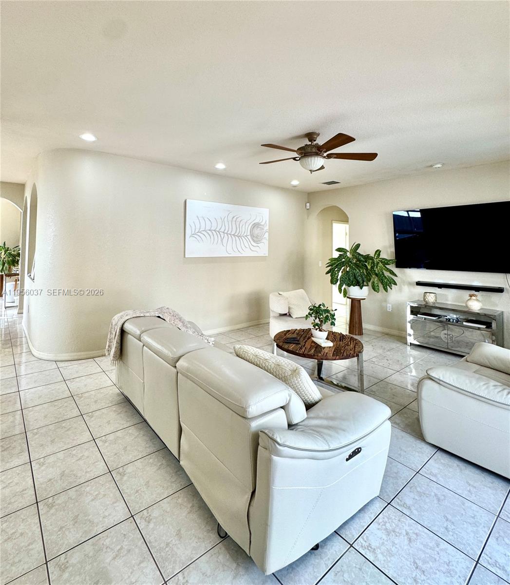 15383 Southwest 23rd Street Miami, FL 33185 - Photo 12 of 16