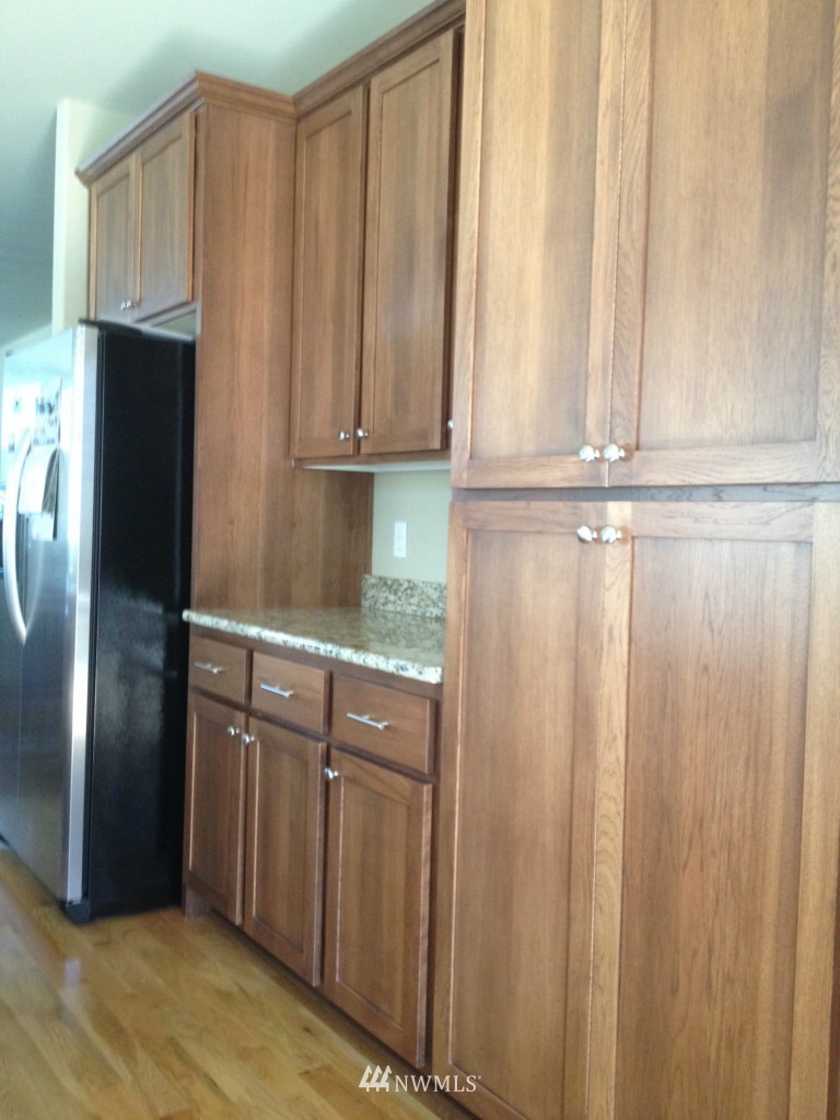 540 Monroe Avenue Northeast Renton, WA 98056 - Photo 15 of 22 Gallery Image 15