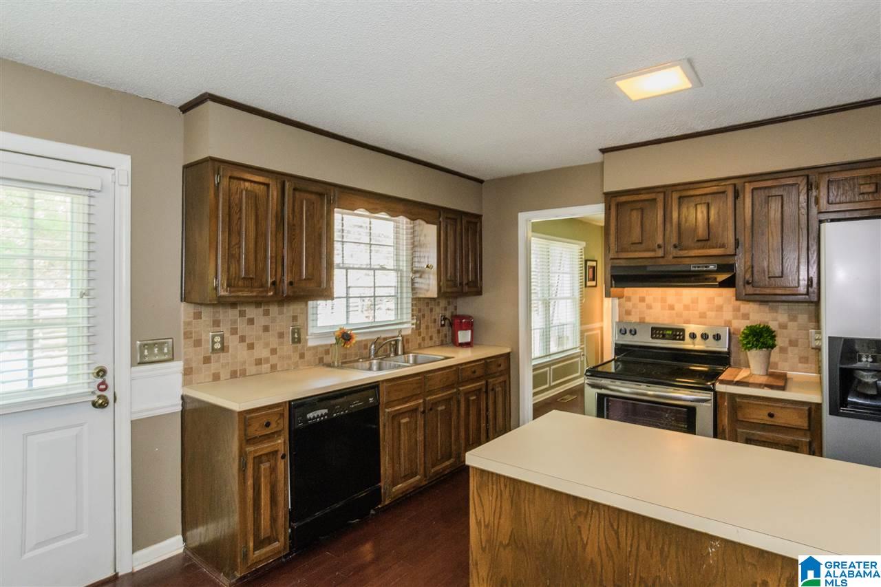 1809 Hamilton Road Pelham, AL 35124 - Photo 10 of 30