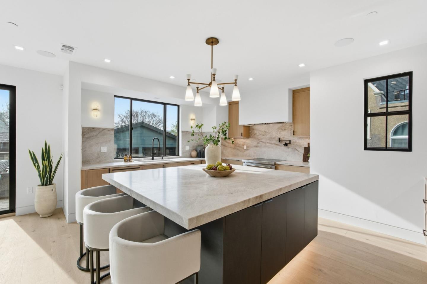 839 Crossway Road Burlingame, CA 94010 - Photo 14 of 69