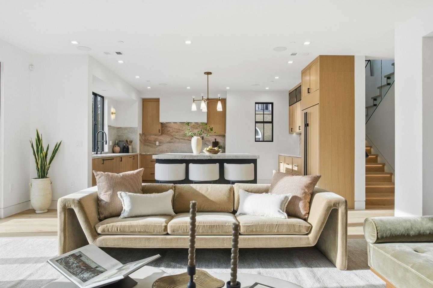 839 Crossway Road Burlingame, CA 94010 - Photo 4 of 69