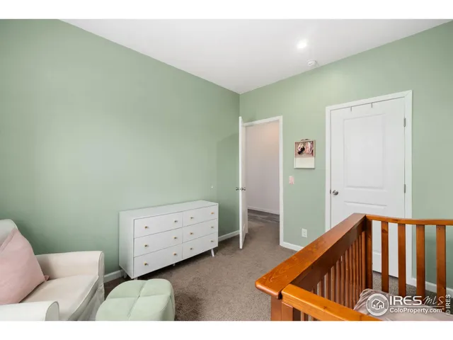 a view of livingroom with furniture