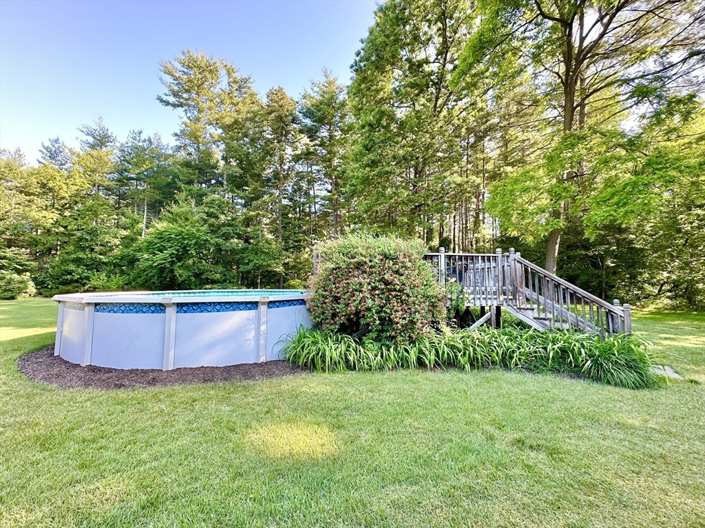 169 Pomeroy Meadow Road Southampton, MA 01073 - Photo 9 of 42 Gallery Image 9