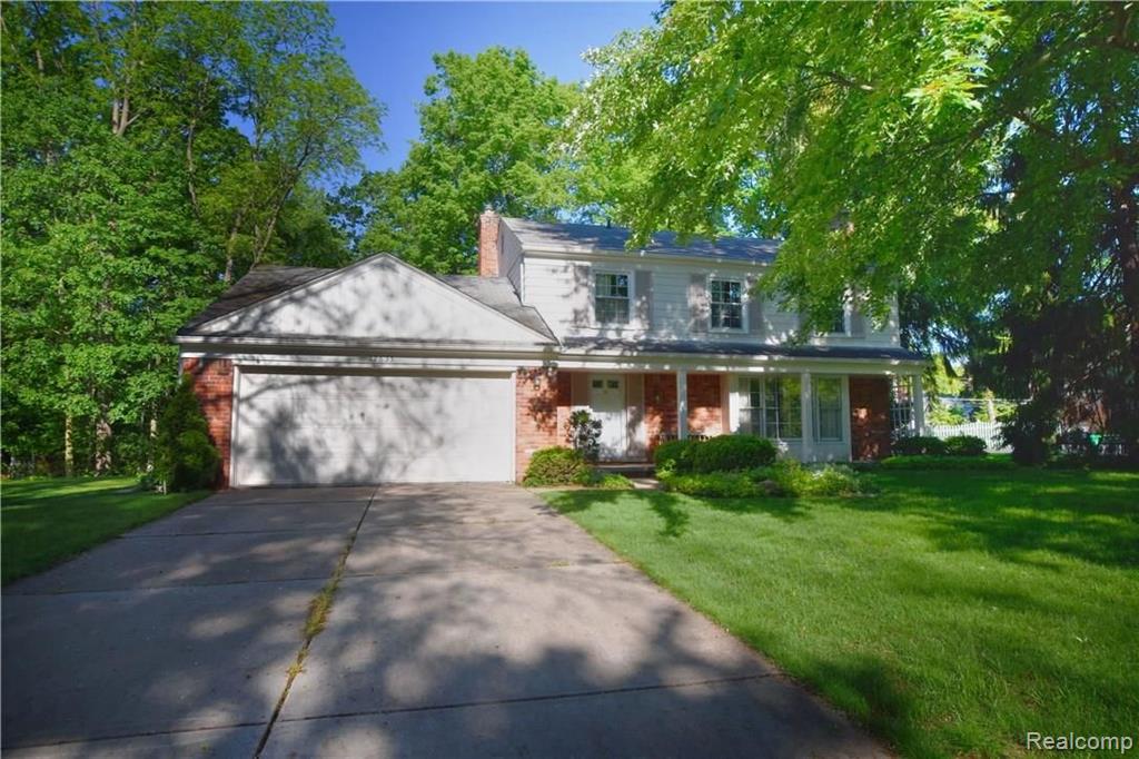32635 Old Post Road Beverly Hills, MI 48025 - Photo 1 of 34