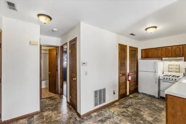 $205,000 | 2 Squaw Valley Court, Unit 6, Vernon, NJ 07462
