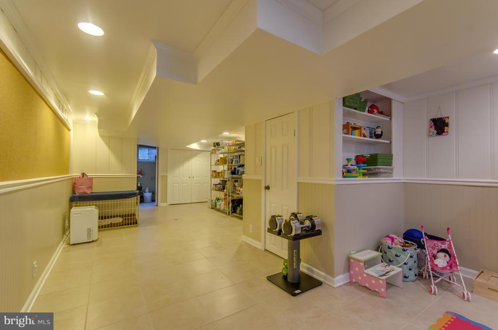 12913 Bluhill Road Silver Spring, MD 20906 - Photo 18 of 22 Basement
