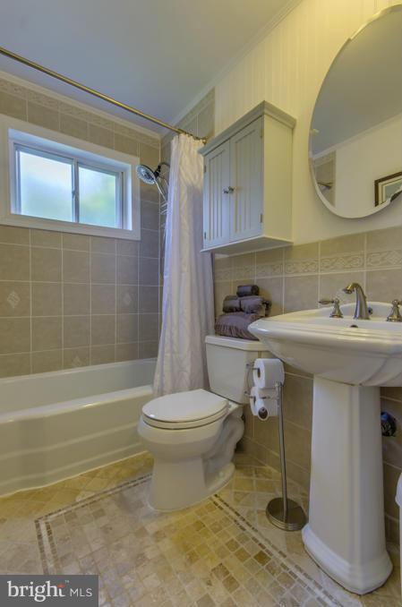 12913 Bluhill Road Silver Spring, MD 20906 - Photo 8 of 22 Bedroom (Master)
