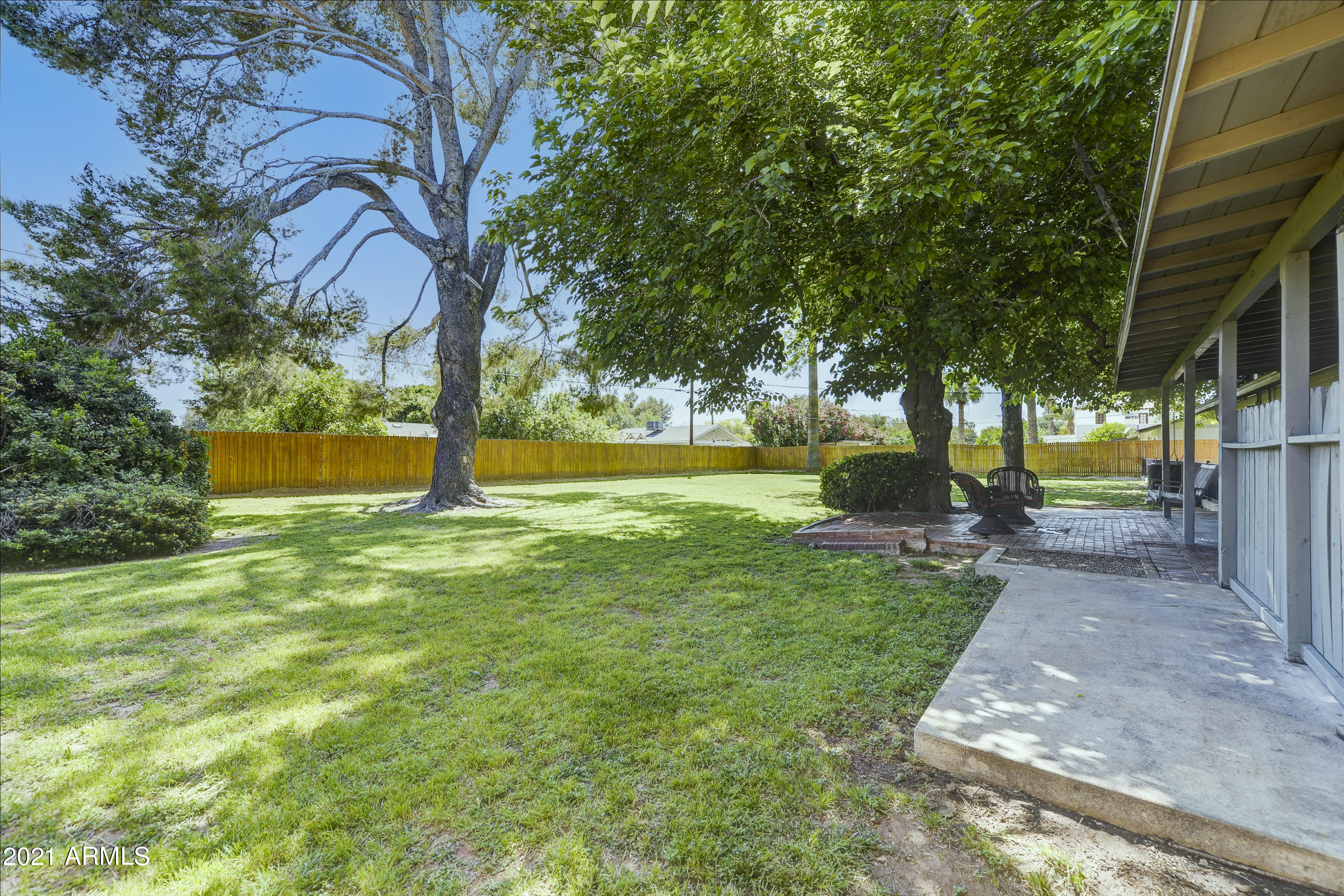 1017 East Ocotillo Road Phoenix, AZ 85014 - Photo 16 of 17 Over-sized lot