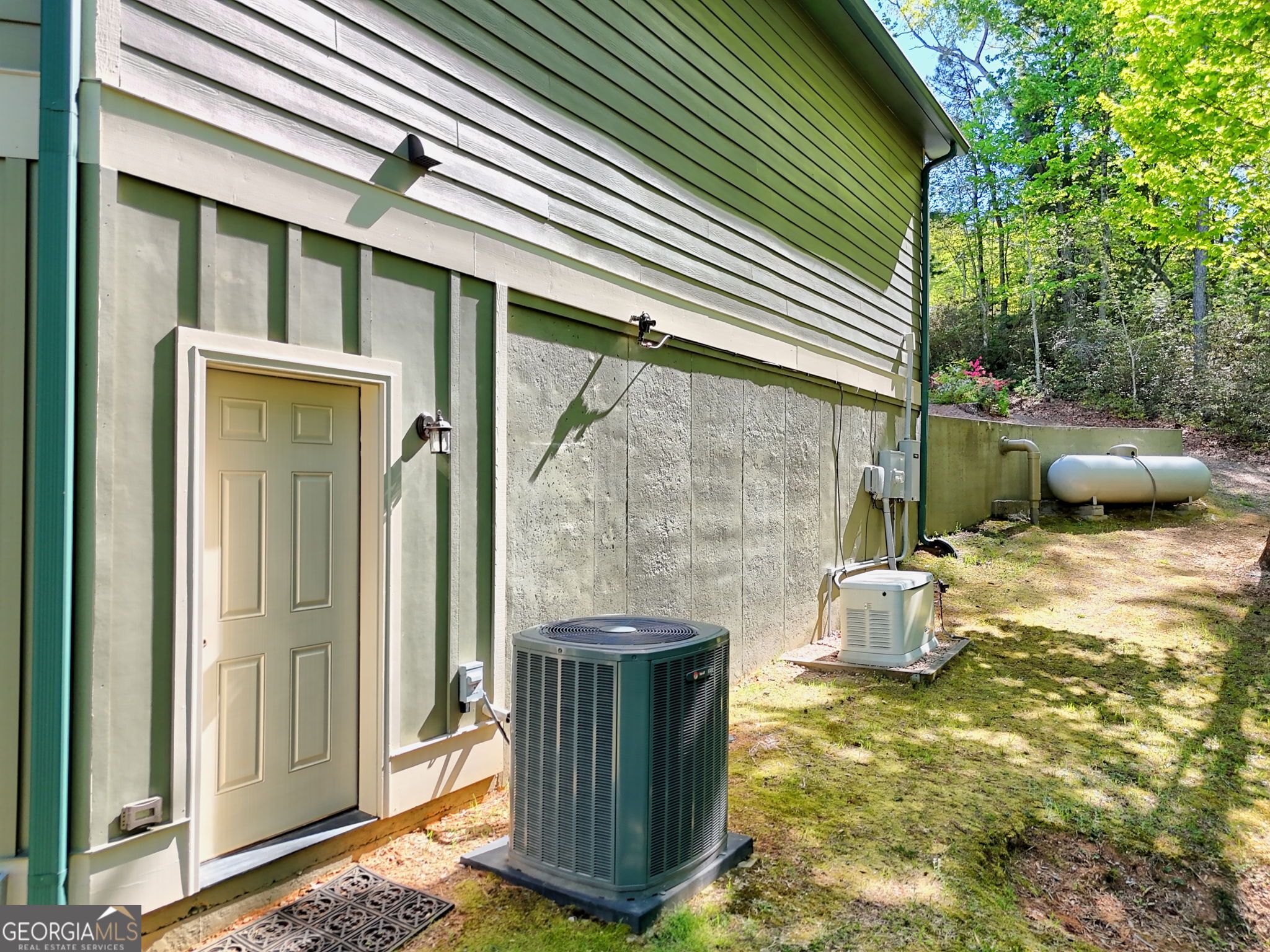 421 Hickory Nut Mountain Road Tallulah Falls, GA 30573 - Photo 112 of 117