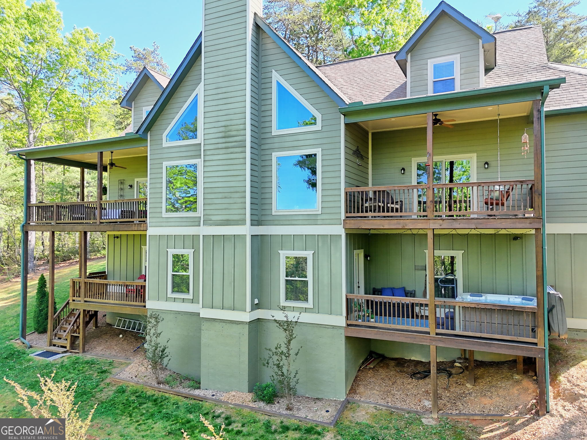 421 Hickory Nut Mountain Road Tallulah Falls, GA 30573 - Photo 18 of 117