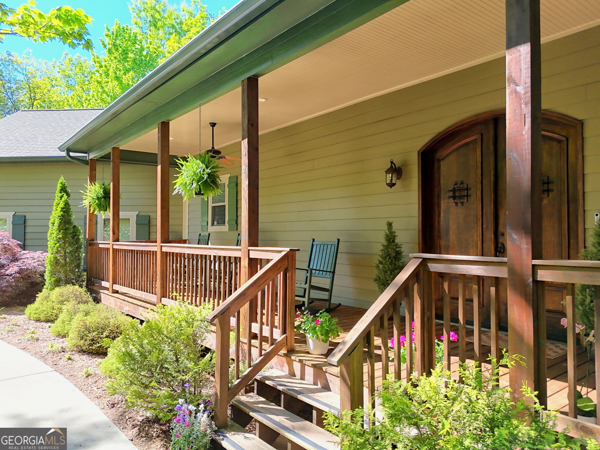 421 Hickory Nut Mountain Road Tallulah Falls, GA 30573 - Photo 24 of 117