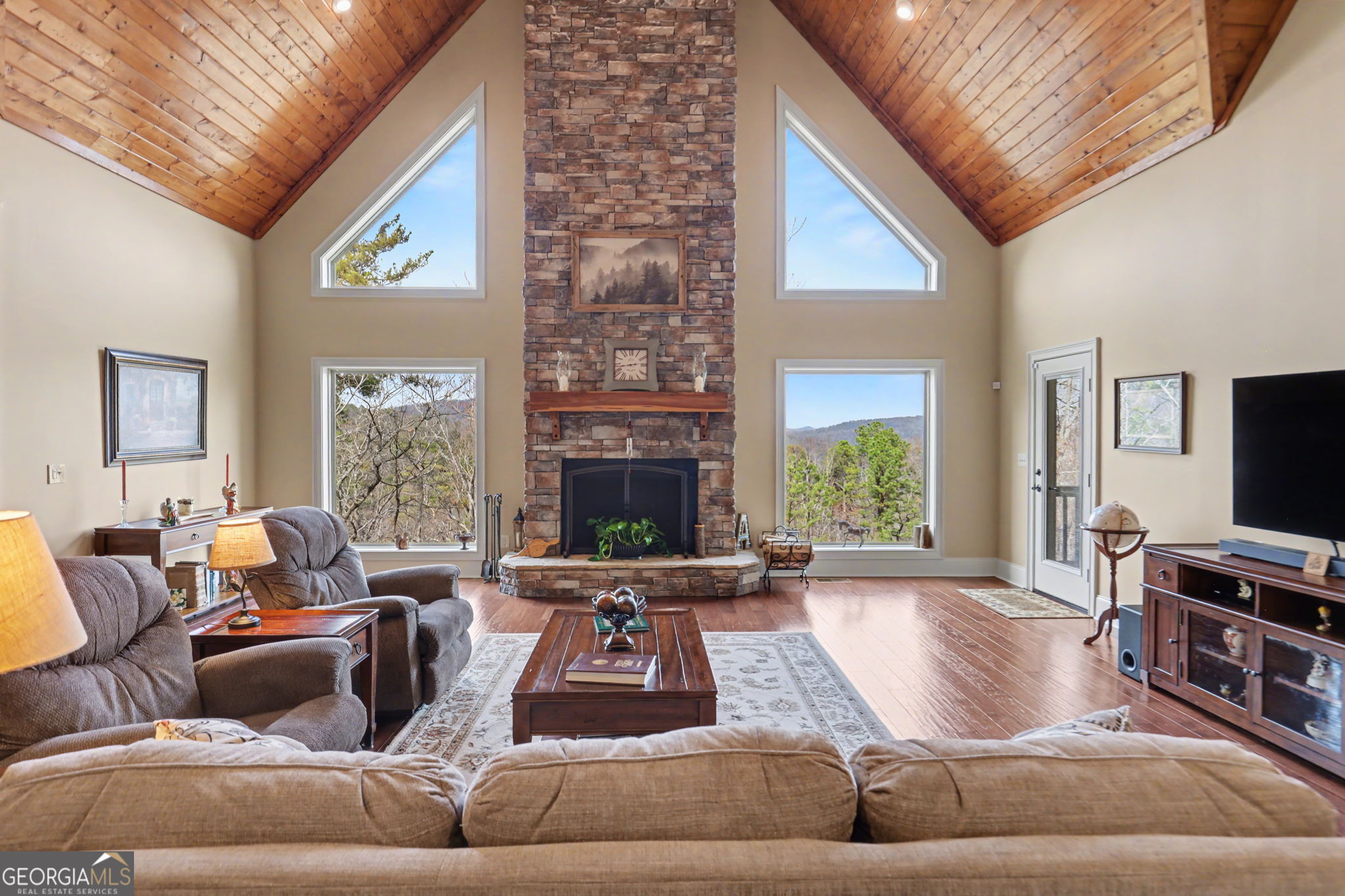 421 Hickory Nut Mountain Road Tallulah Falls, GA 30573 - Photo 33 of 117