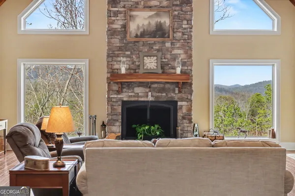 $895,000 | 421 Hickory Nut Mountain Road, Tallulah Falls, GA 30573