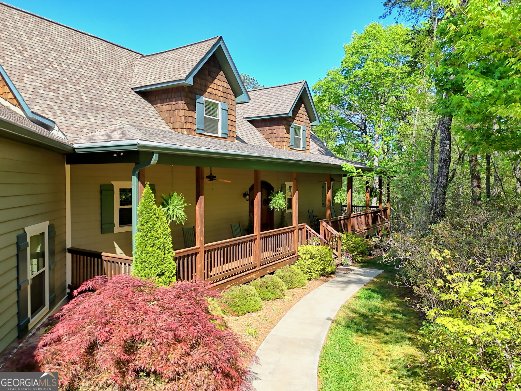 421 Hickory Nut Mountain Road Tallulah Falls, GA 30573 - Photo 10 of 117