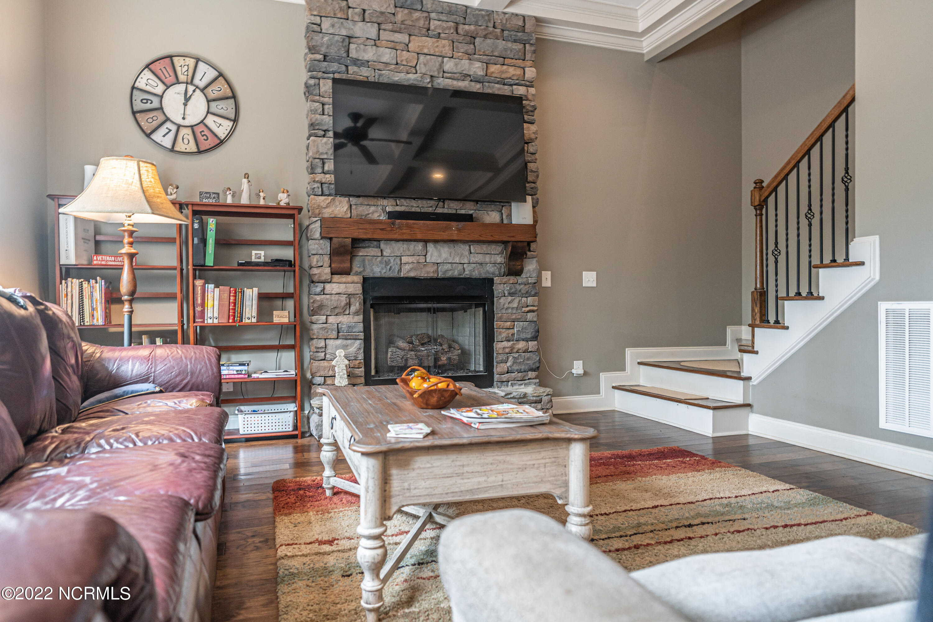 34 Cardinal Drive Whispering Pines, NC 28327 - Photo 23 of 73 living room