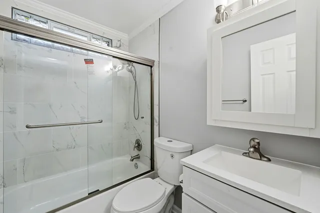 $309,900 | 210 Willow Road, Streamwood, IL 60107