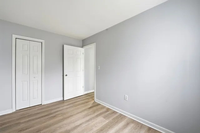 $309,900 | 210 Willow Road, Streamwood, IL 60107