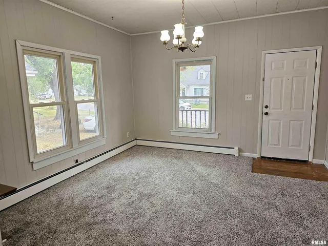 $85,000 | 611 East Meridian Street, Marion, IL 62959