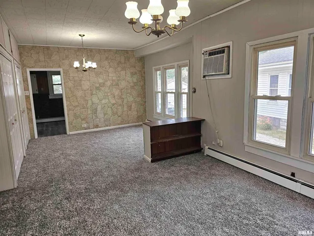 $85,000 | 611 East Meridian Street, Marion, IL 62959