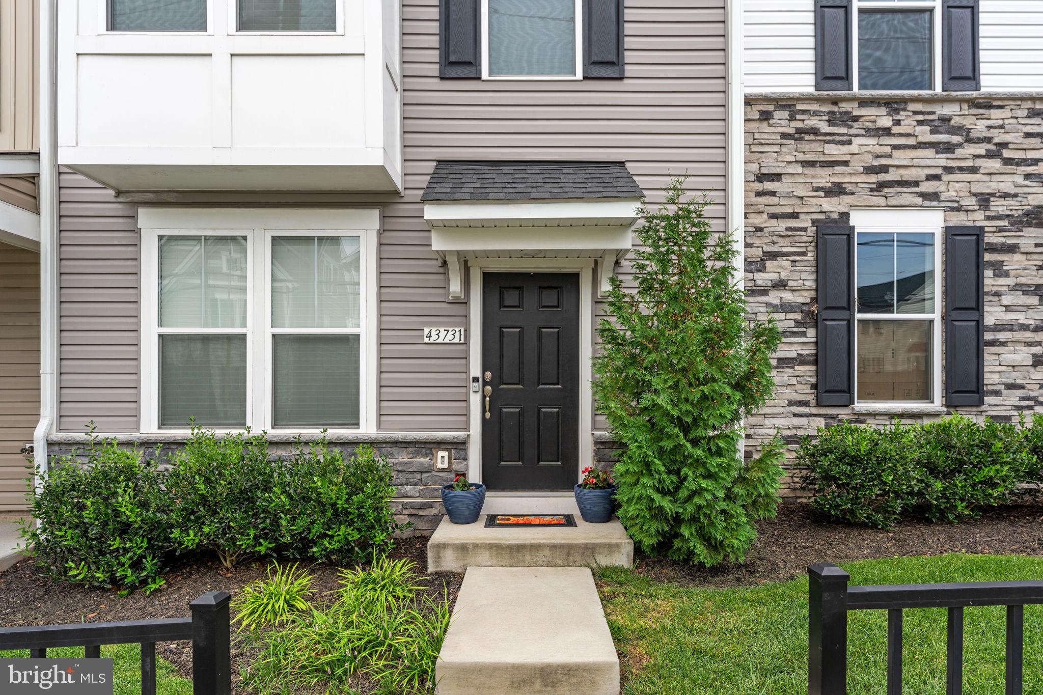 43731 Hay Road Ashburn, VA 20147 - Photo 4 of 21 Gallery Image 4