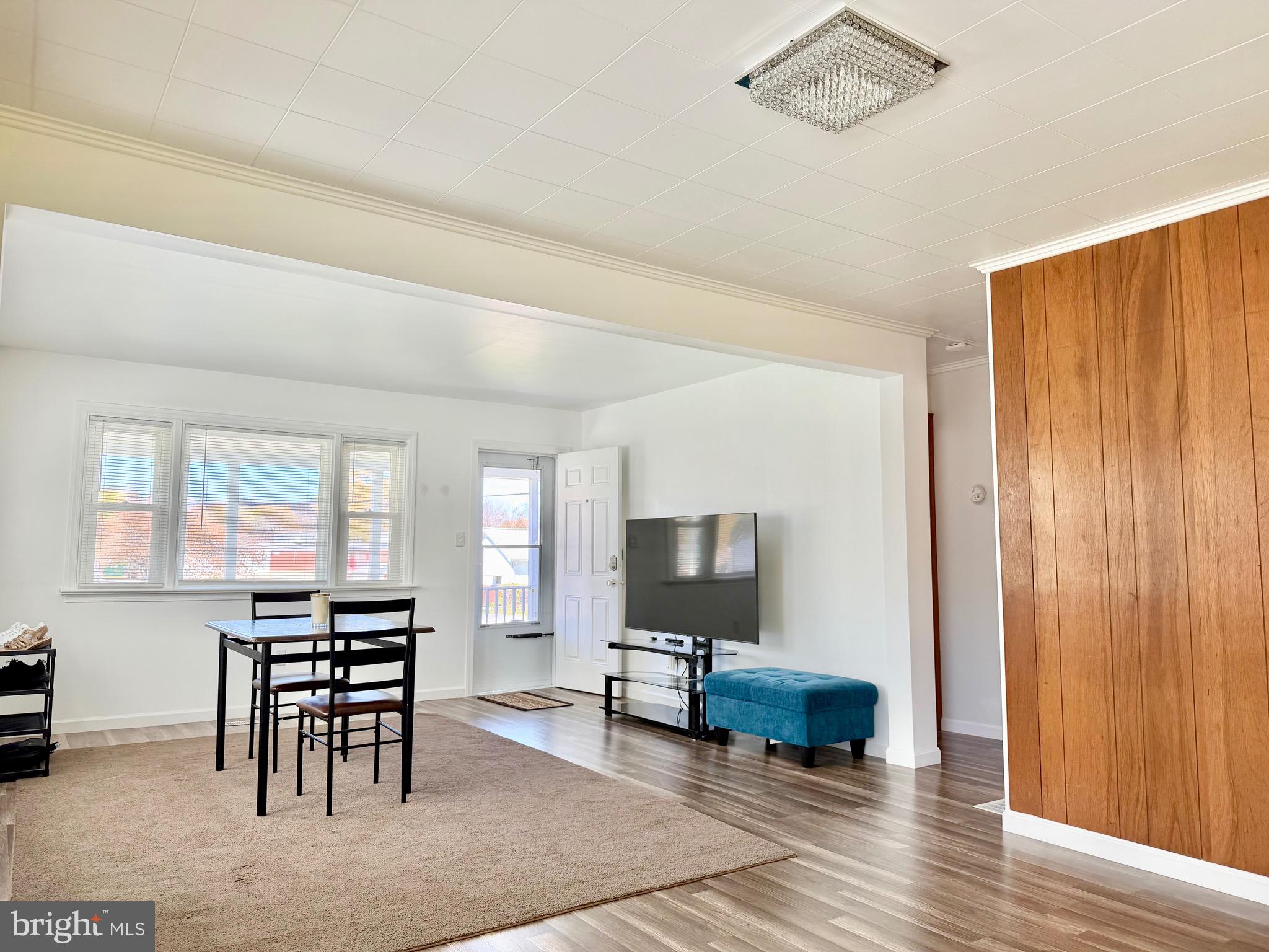 557 Compass Road East Middle River, MD 21220 - Photo 7 of 27 Living / Dining Room