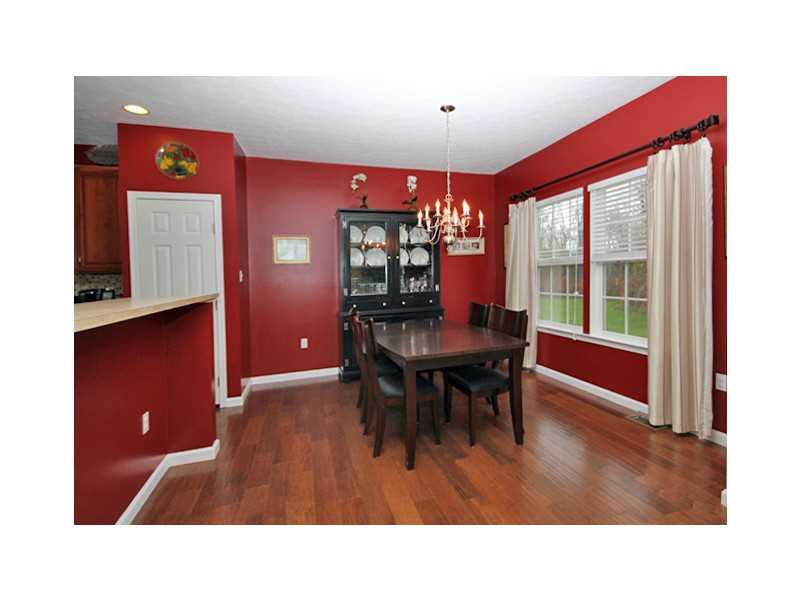 258 Maple Ridge Drive Canonsburg, PA 15317 - Photo 12 of 23 Dining Room.
