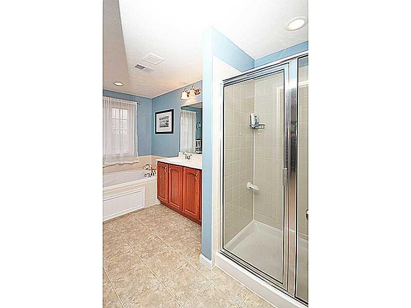 258 Maple Ridge Drive Canonsburg, PA 15317 - Photo 15 of 23 Master Bath/Spa.