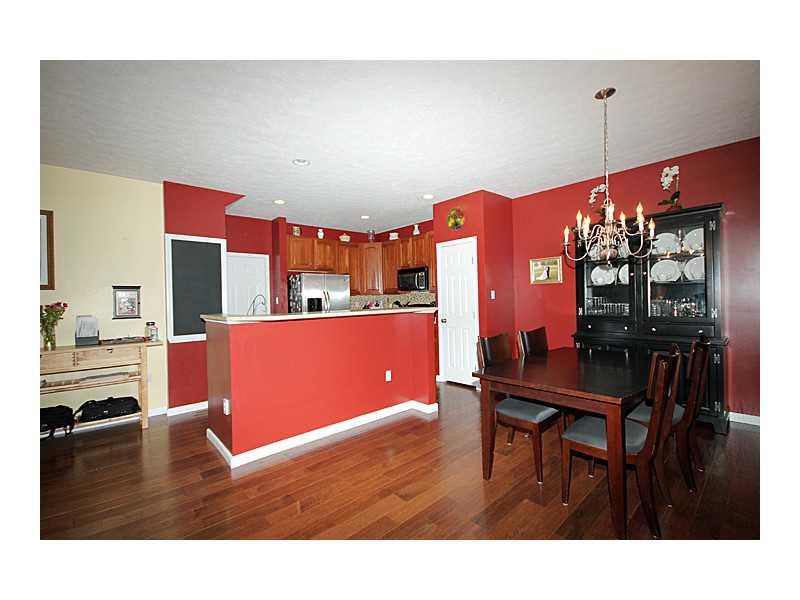 258 Maple Ridge Drive Canonsburg, PA 15317 - Photo 8 of 23 Kitchen.