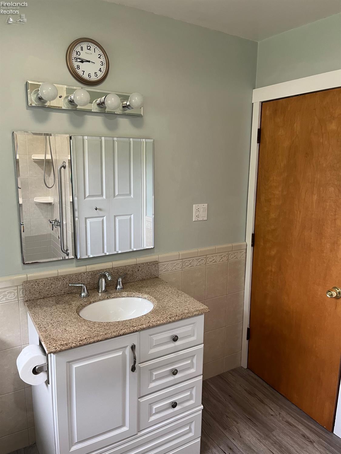 4003 Harris Road Sandusky, OH 44870 - Photo 20 of 29 Gallery Image 20