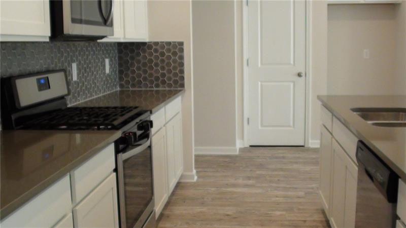 1174 Arrowlake Road Marietta, GA 30064 - Photo 20 of 39