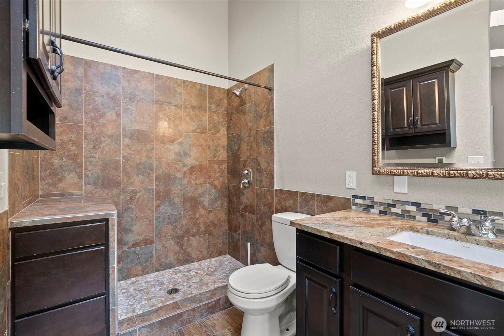 17210 Southeast May Valley Road Renton, WA 98059 - Photo 18 of 36 Gallery Image 18