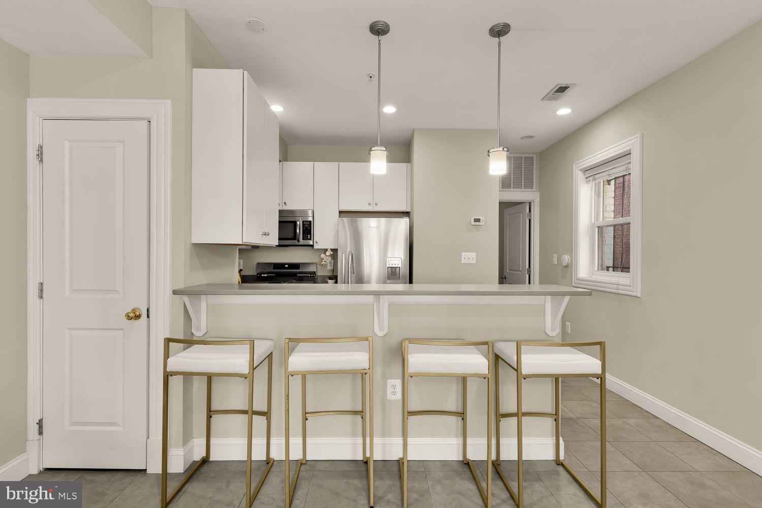 2714 Ontario Road Northwest, Unit 2 Washington, DC 20009 - Photo 6 of 24