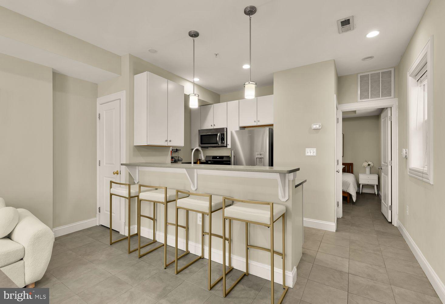 2714 Ontario Road Northwest, Unit 2 Washington, DC 20009 - Photo 7 of 24