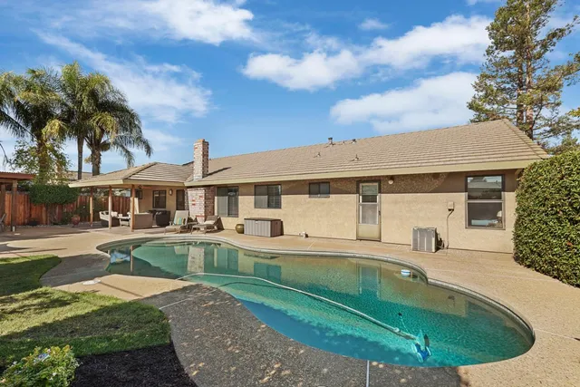 a view of a terrace with sky view