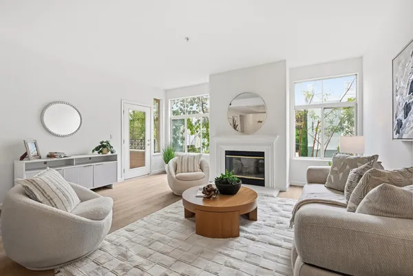 $968,000 | 1951 O'Farrell Street, Unit 207, San Mateo, CA 94403