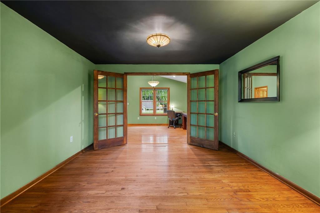9610 Fox Road Pittsburgh, PA 15237 - Photo 20 of 47