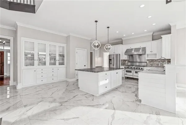 $1,095,000 | 6396 Loch Arbor Drive, Flowery Branch, GA 30542