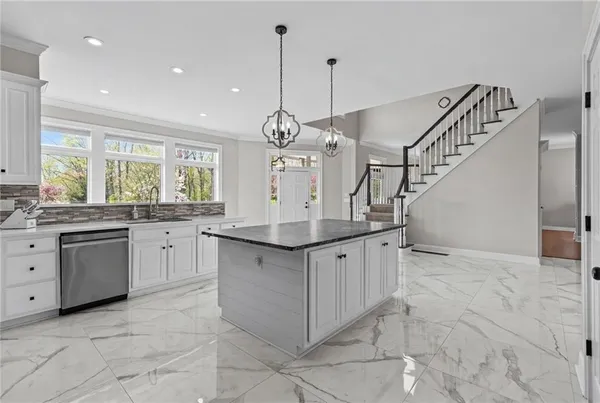 $1,095,000 | 6396 Loch Arbor Drive, Flowery Branch, GA 30542