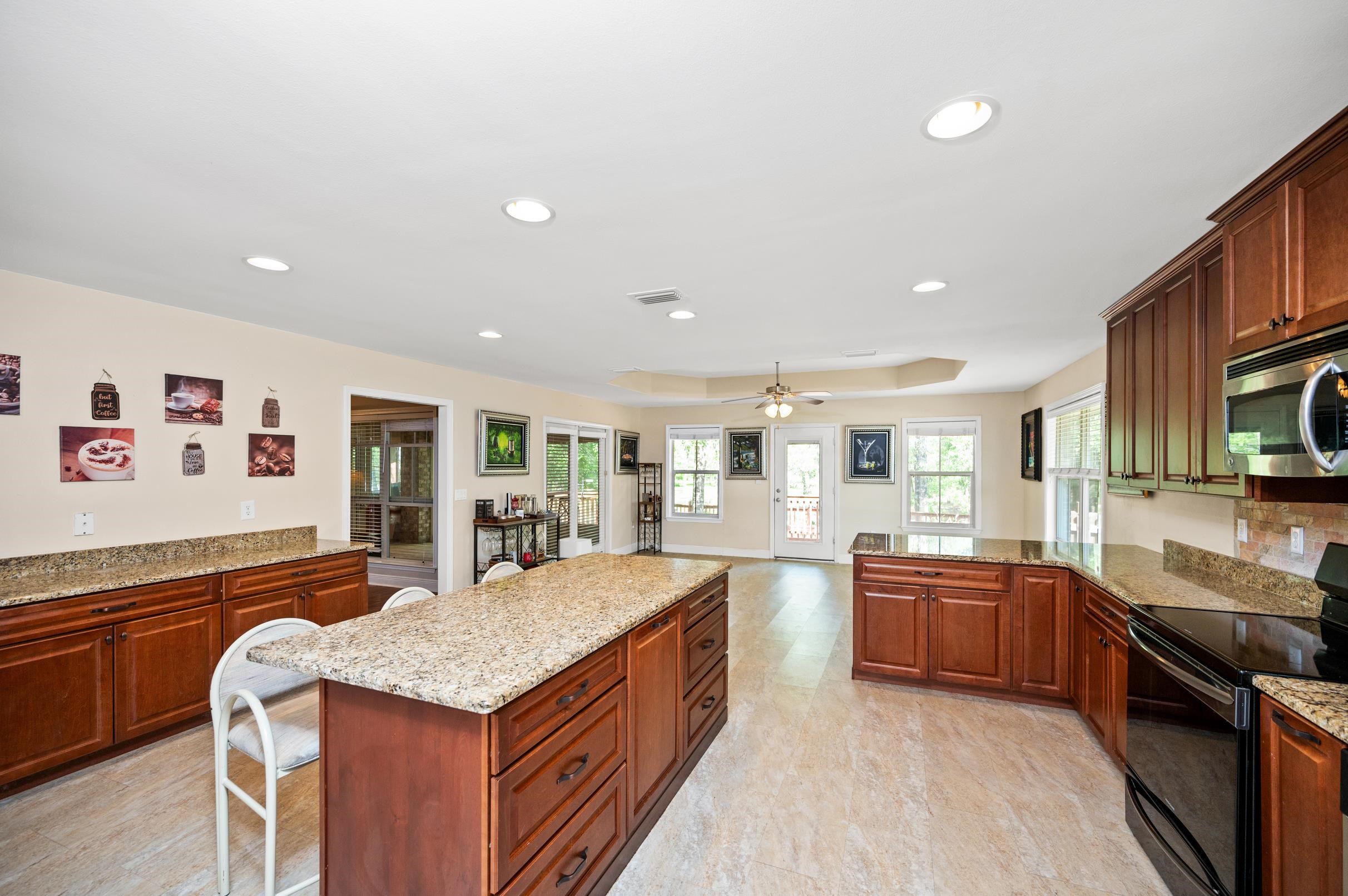 11801 Venice Boulevard Foley, AL 36535 - Photo 11 of 50