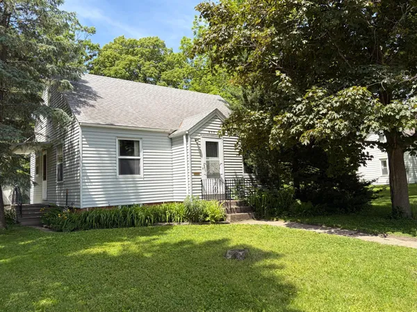 $167,000 | 608 8th Street Southeast, Waseca, MN 56093