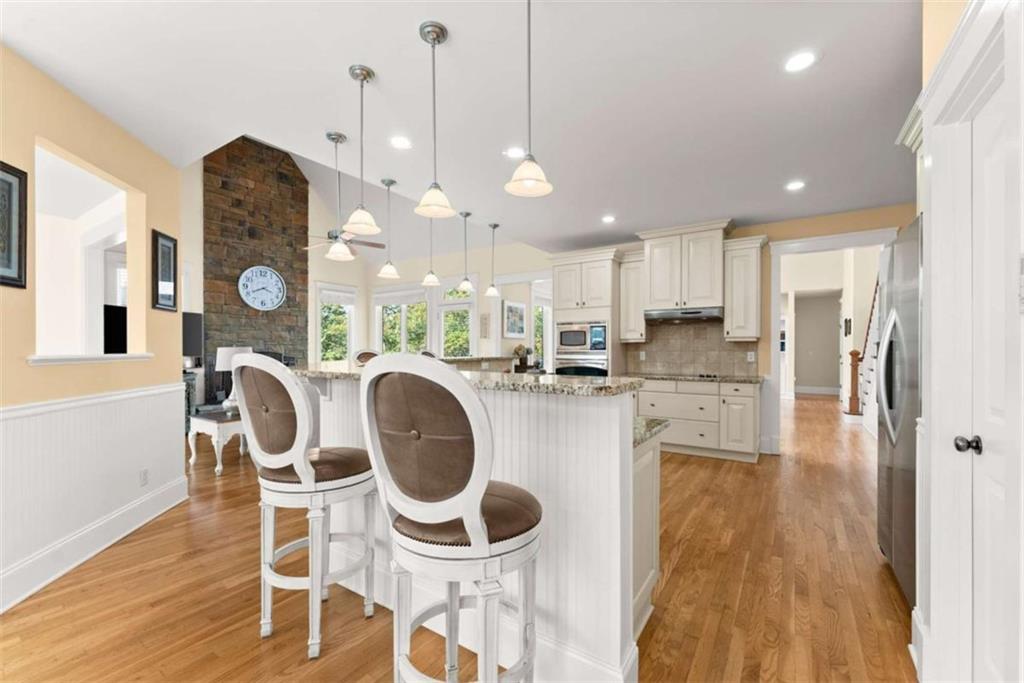 526 Orchard Drive Clarkesville, GA 30523 - Photo 14 of 81