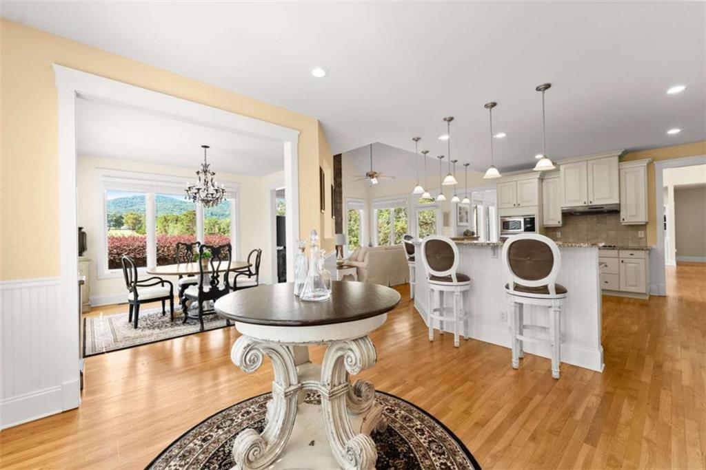 526 Orchard Drive Clarkesville, GA 30523 - Photo 16 of 81