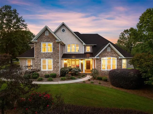 $999,998 | 526 Orchard Drive, Clarkesville, GA 30523