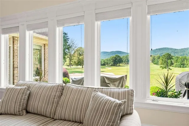 $999,998 | 526 Orchard Drive, Clarkesville, GA 30523