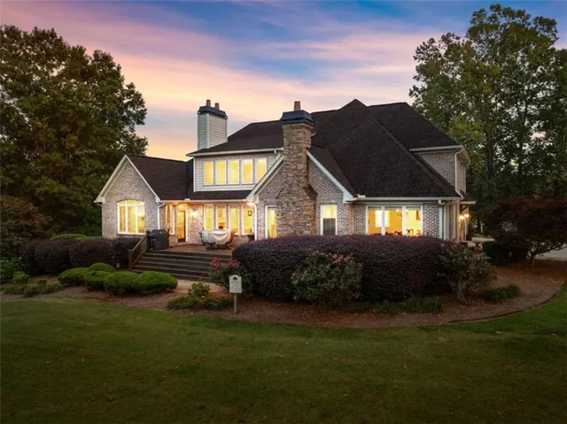 $999,998 | 526 Orchard Drive, Clarkesville, GA 30523