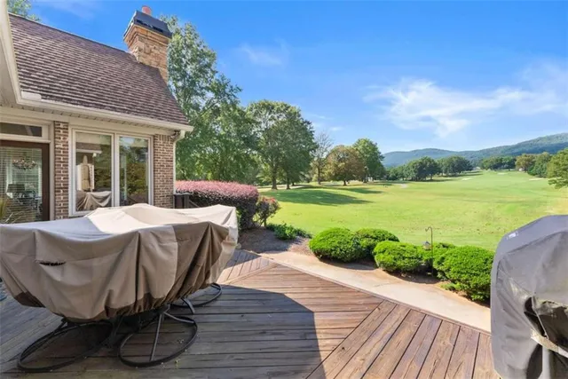 $999,998 | 526 Orchard Drive, Clarkesville, GA 30523