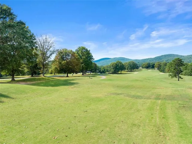 $999,998 | 526 Orchard Drive, Clarkesville, GA 30523