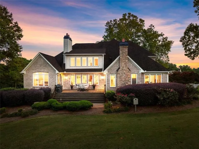 $999,998 | 526 Orchard Drive, Clarkesville, GA 30523